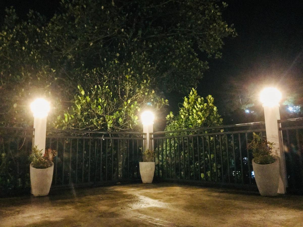 Tranquil Quarter Hotel Kandy Ngoại thất bức ảnh
